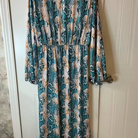 𝅺WOMAN’S cardigan dress - Picture 2 of 4